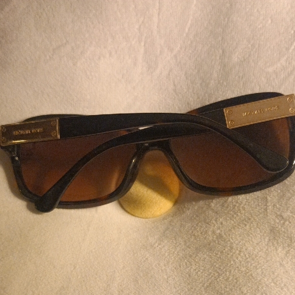 MICHAEL Michael Kors Black Sunglasses - Picture 2 of 4